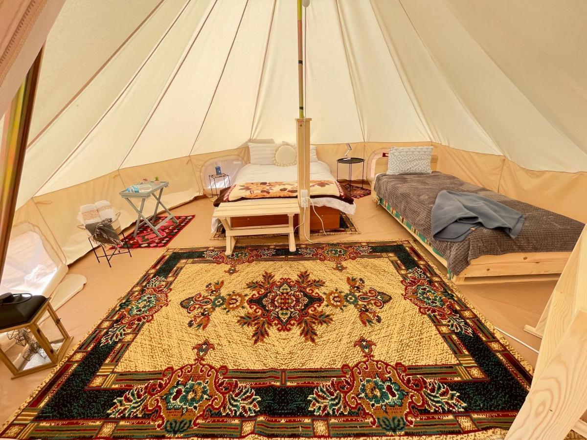 ホテル Glamping Agapia Agapescu エクステリア 写真