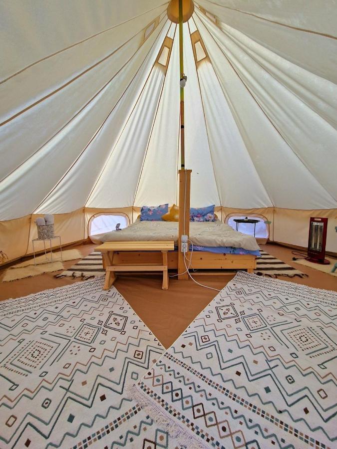 ホテル Glamping Agapia Agapescu エクステリア 写真